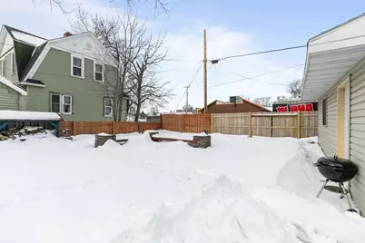 1009 Jefferson Street, Oshkosh, WI 54901 - Photo 20