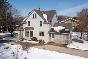 W156N11580 Pilgrim Rd, Germantown, WI 53022 - Photo 1