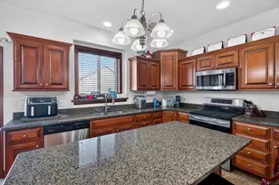 1906 Wasilla Ln, Neenah, WI 54956 - Photo 12