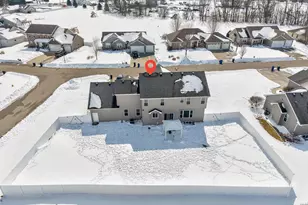 1906 Wasilla Ln, Neenah, WI 54956 - Photo 2