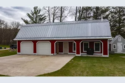 E1471 Arbor Street, Waupaca, WI 54981 - Photo 2
