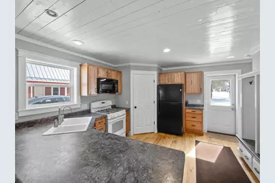 E1471 Arbor Street, Waupaca, WI 54981 - Photo 8