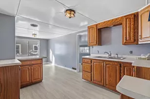 1833 N Charlotte St, Appleton, WI 54911 - Photo 12