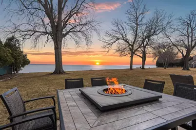 957 Brighton Drive, Menasha, WI 54952 - Photo 4