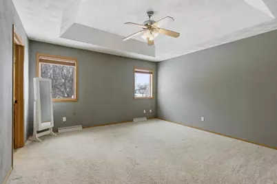 2294 Meadow Heights Circle, Neenah, WI 54956 - Photo 16