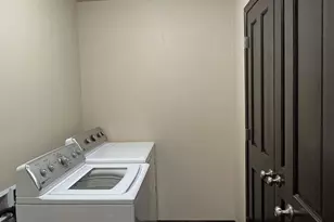 600 Castlestone Ct, Hobart, WI 54155 - Photo 16