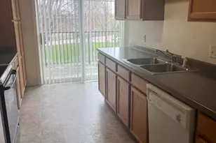 1002 Mallard Way, Marinette, WI 54143 - Photo 6