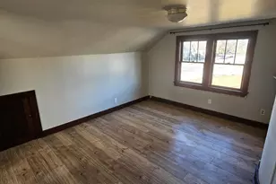 818 N Van Buren St, Green Bay, WI 54302 - Photo 16