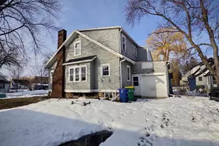 818 N Van Buren St, Green Bay, WI 54302 - Photo 2