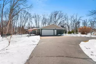 2709 Summerset Cir, Suamico, WI 54173 - Photo 48