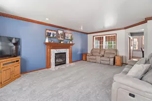 46 Aurora Ln, Fond du Lac, WI 54935 - Photo 8