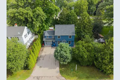 2084 S Point Comfort Road, Oshkosh, WI 54902 - Photo 4