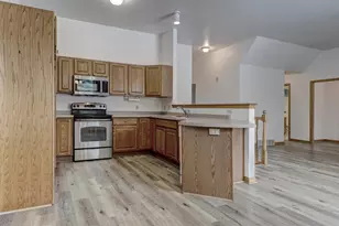 1511 Dickenson Ct, Neenah, WI 54956 - Photo 8