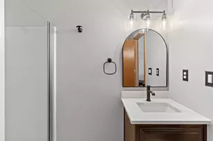 911 S 7th St, De Pere, WI 54115 - Photo 34