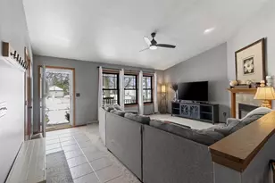 911 S 7th St, De Pere, WI 54115 - Photo 12