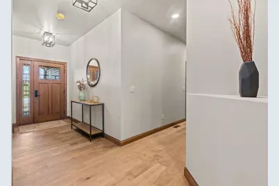 1373 Prairie Lake Circle, Neenah, WI 54956 - Photo 18