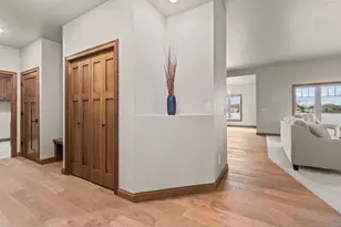 1373 Prairie Lake Cir, Neenah, WI 54956 - Photo 14