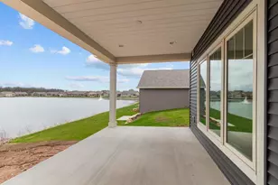 1373 Prairie Lake Cir, Neenah, WI 54956 - Photo 40