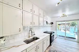 1702 S Perkins St, Appleton, WI 54914 - Photo 8