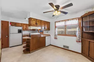 140 Friendship St, North Fond du Lac, WI 54937 - Photo 10