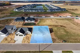1417 Crossroads Dr, De Pere, WI 54115 - Photo 40