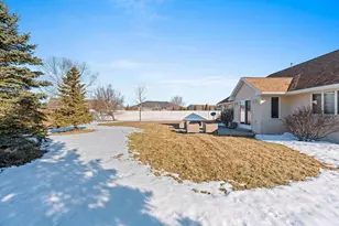 2155 Mahogany Trail, De Pere, WI 54115 - Photo 6