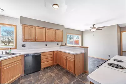 7920 Midway Road, Lena, WI 54139 - Photo 8