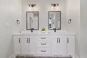 1751 E Shore Cir, Green Bay, WI 54302 - Photo 32