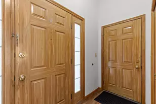 1513 Dickenson Ct, Neenah, WI 54956 - Photo 4