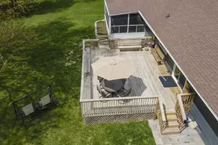 707 Sunset Dr, Redgranite, WI 54970 - Photo 6