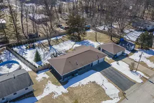 707 Sunset Dr, Redgranite, WI 54970 - Photo 12