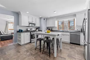 1800 S Kasper Dr, Appleton, WI 54914 - Photo 10