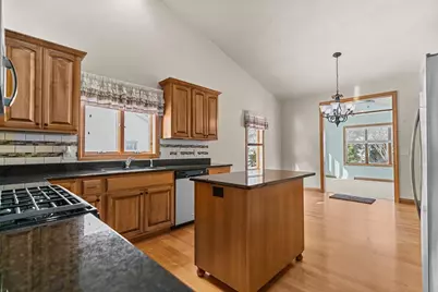 4801 N Fallview Lane, Appleton, WI 54913 - Photo 8