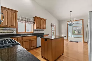 4801 N Fallview Ln, Appleton, WI 54913 - Photo 8
