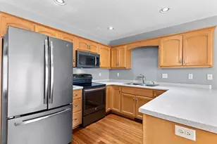 2191 Trailside Ln, De Pere, WI 54115 - Photo 8