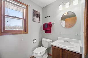 705 S Goldenrod Dr, Appleton, WI 54914 - Photo 24