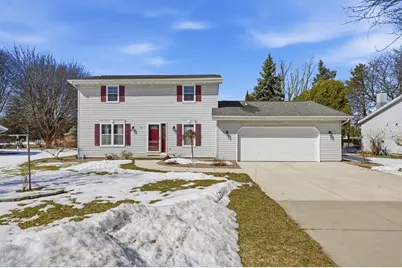 705 S Goldenrod Drive, Appleton, WI 54914 - Photo 1