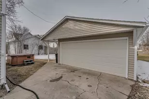 515 N Tonka St, Appleton, WI 54911 - Photo 4