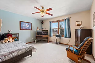 2911 Ridgeway Dr, Neenah, WI 54956 - Photo 18