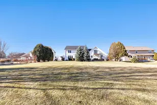 2011 Whistling Swan Cir, De Pere, WI 54151 - Photo 48