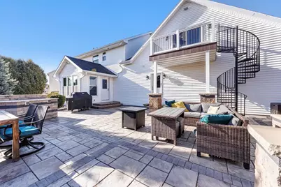 2011 Whistling Swan Circle, De Pere, WI 54151 - Photo 2