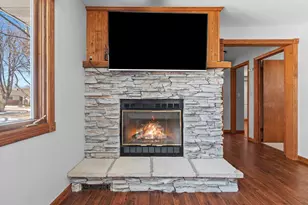 1623 Jay Ln, Green Bay, WI 54304 - Photo 6