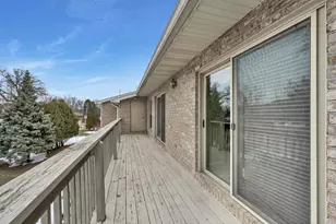 1600 Rustic Oaks Ct, Green Bay, WI 54301 - Photo 30