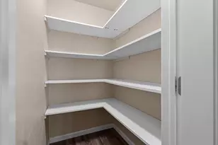 1242 Pond View Cir, De Pere, WI 54115 - Photo 6