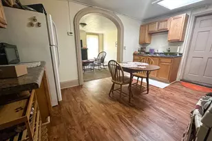 556 Jefferson St, Oshkosh, WI 54901 - Photo 6