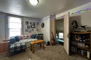 556 Jefferson St, Oshkosh, WI 54901 - Photo 10