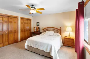 425 Brookview Dr, Luxemburg, WI 54217 - Photo 8