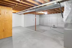 425 Brookview Dr, Luxemburg, WI 54217 - Photo 20