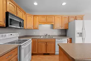 1267 Pond View Cir, De Pere, WI 54115 - Photo 14