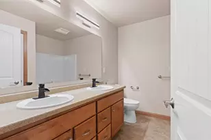 3585 Glen Abbey Dr, Green Bay, WI 54311 - Photo 36